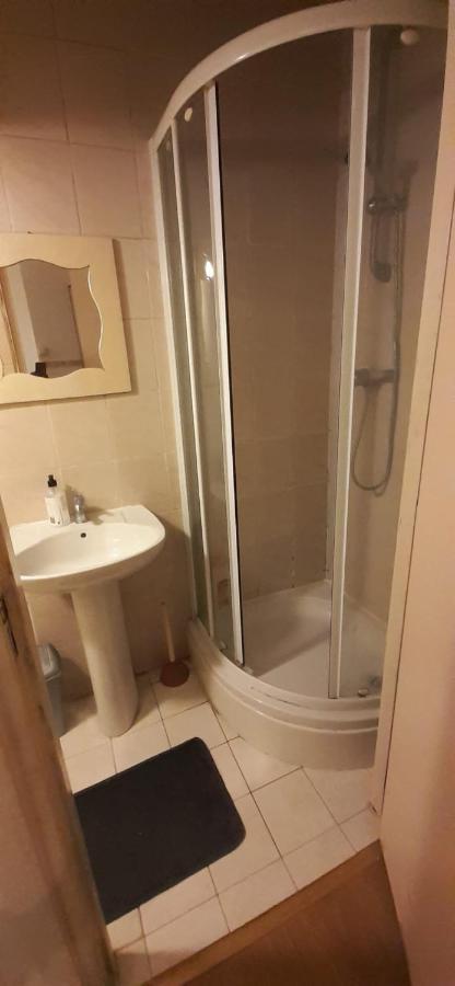 Iru, Not For Parties, Not A Hotel, Room With No Kitchen أمستردام المظهر الخارجي الصورة